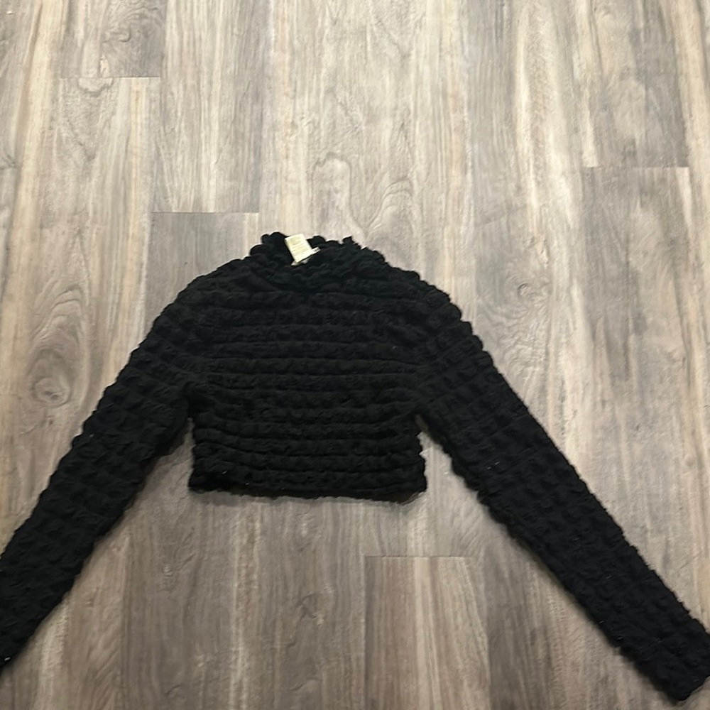 Black Textured Long Sleeve Crop Top